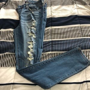 Destructive jeans